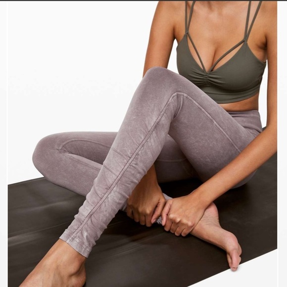 Lululemon Inner Glow Tight 28" Washed Half Moon size 8 - Picture 3 of 14